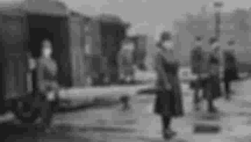 St. Louis Red Cross Motor Corps on duty during the American Influenza epidemic. 1918. Credit: Universal History Archive/Universal Images Group via Getty Images