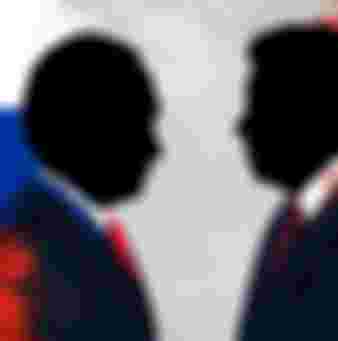 Silhouettes of Xi Jinping and Vladimir Putin.