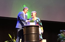 Näringsministern vill förenkla för småföretagen