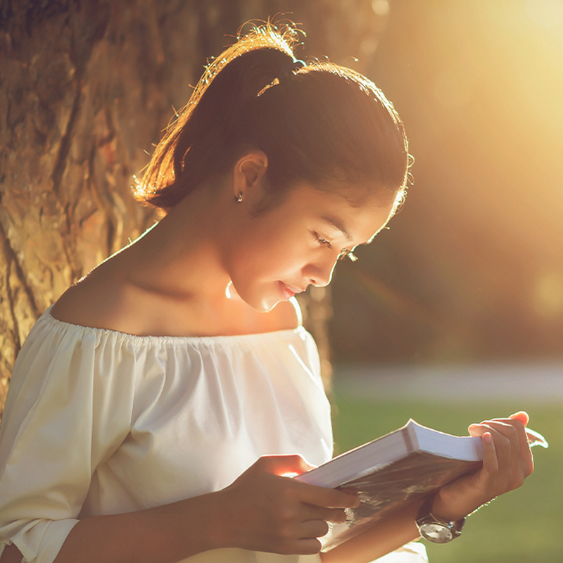 10 riktigt bra debuter att läsa sommaren 2023