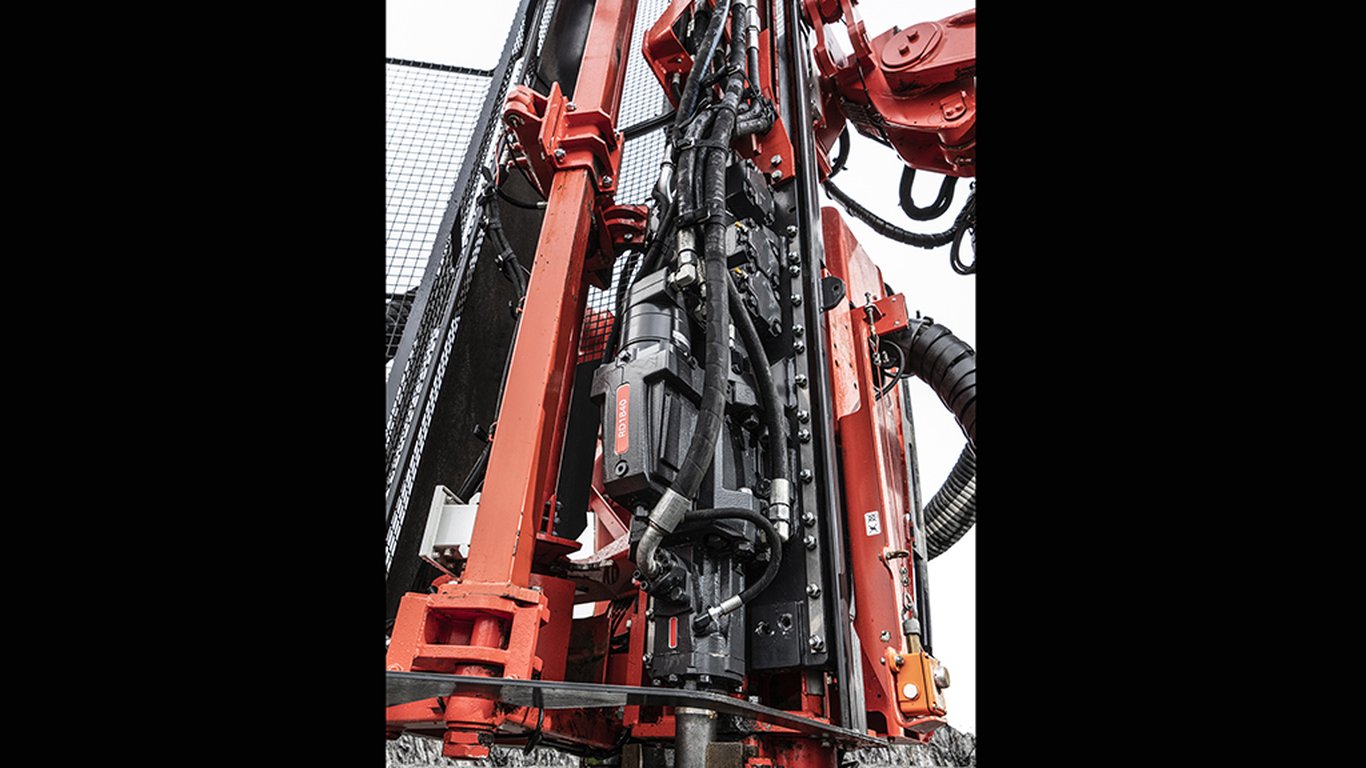 <p>The RD1840C rock drill has gone through thousands of hours of bench testing, and the entire rig has drilled more than 100,000 metres in difficult rock conditions.</p>
