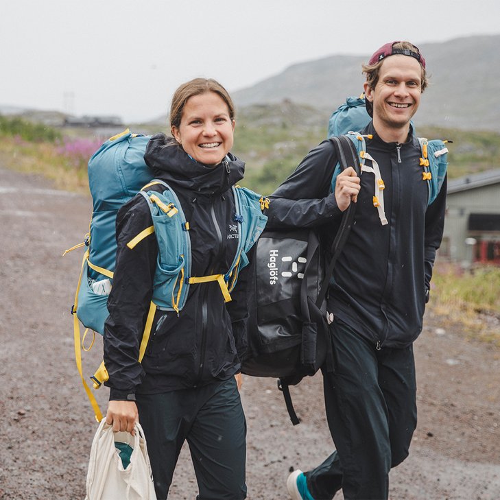 tv&aring; glada resen&auml;rer en mulen dag