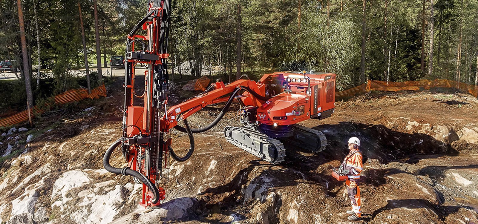 <p>The new non-cabin Ranger DXR series surface rigs offer the reliability and large drilling coverage area of the conventional Ranger DX series drill rigs, in a lighter and more mobile package.</p>