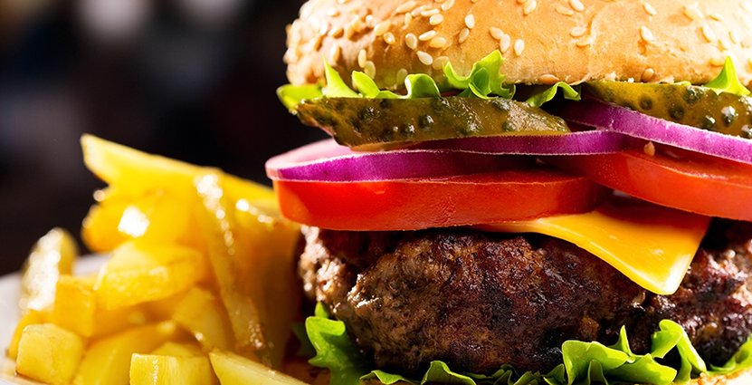 Hårdare koll på hamburgerhak när efterfrågan ökar på rosa kött. Foto: Colourbox