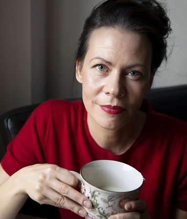 Debutanten Marina Nilsson: ”Gör tekniken oss lyckligare eller bara frustrerade?”