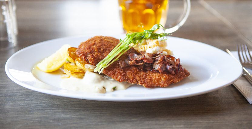 Centraleuropeisk matkuktur gäller på  på nyöppnade Schnitzelplatz Lagerhuset i Göteborg.  