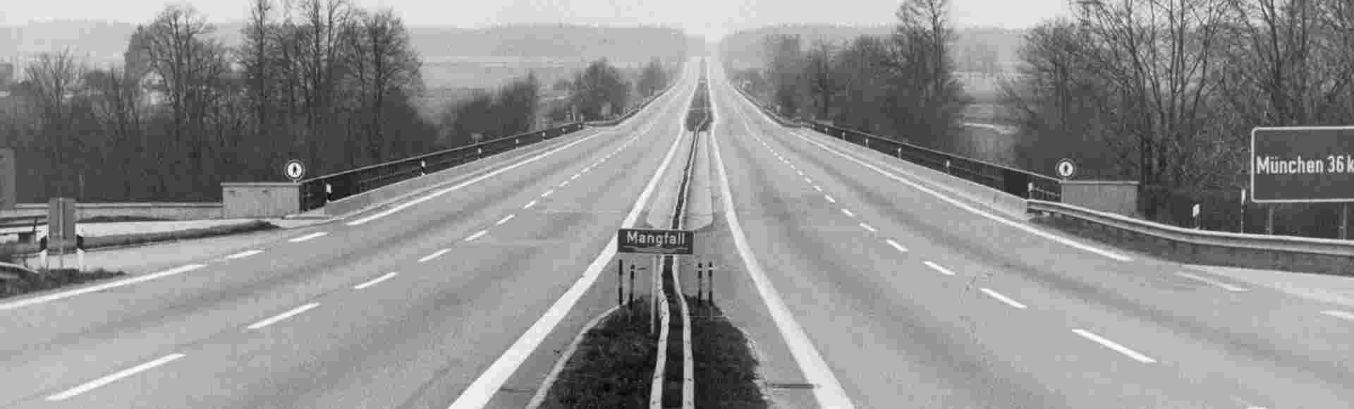 Empty highway in the direction of Munich on a car-free Sunday during the oil crisis.