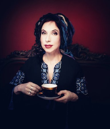 Sofi Oksanen sätter ljuset på surrogatmödraskap i ny roman