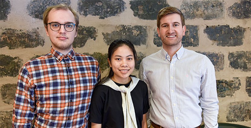 Patrik Funke, Chidapha Inthichan och Axel Johansson Landell är tre studenter vid Restaurang- och hotellhögskolan som i vår gör VFU i ett annat land. 
