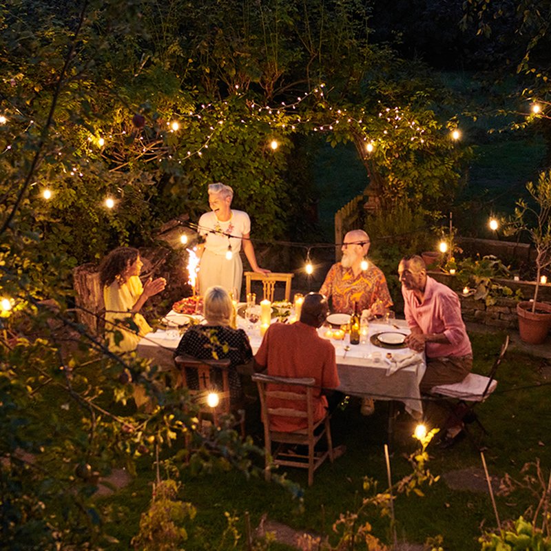 De bästa bokpresenterna till sommarens fester