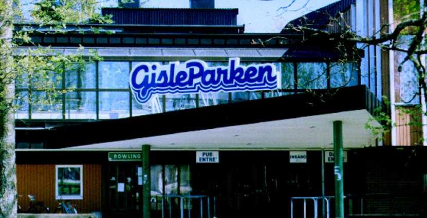 Kommunen backar nu i frågan om sin nöjesverksamhet. 
