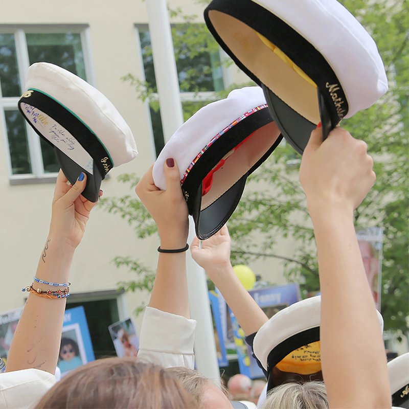 12 böcker att ge bort i studentpresent