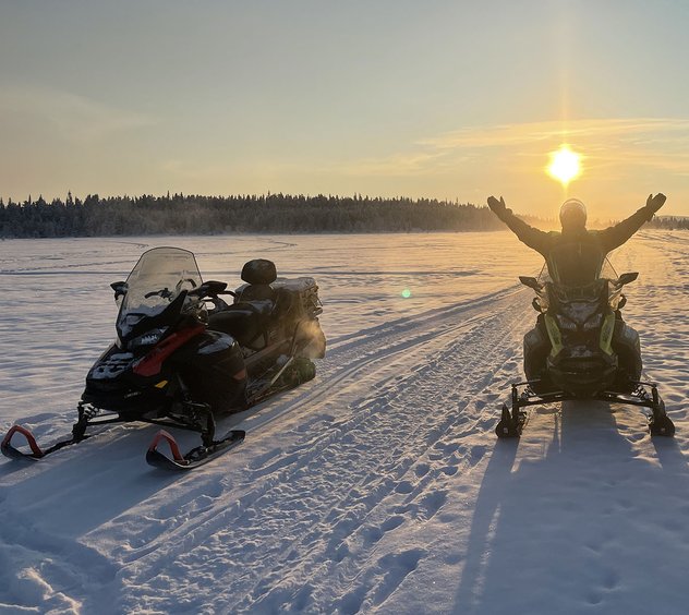 Snowmobile tour in Kiruna with Paradise Lapland