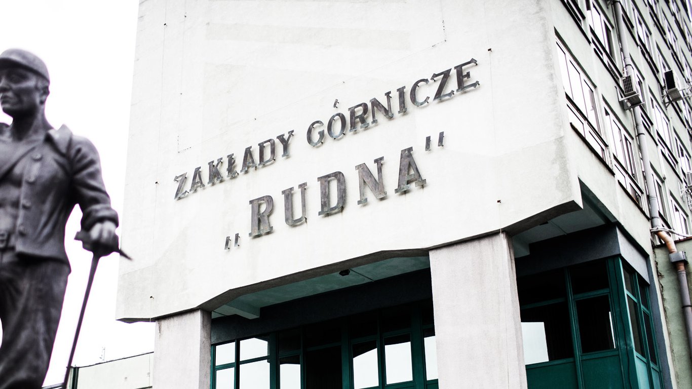 <p>Rudna represents one of the largest copper reserves in Poland, estimated at 513 million tonnes of ore grading 1.78 percent.</p>
