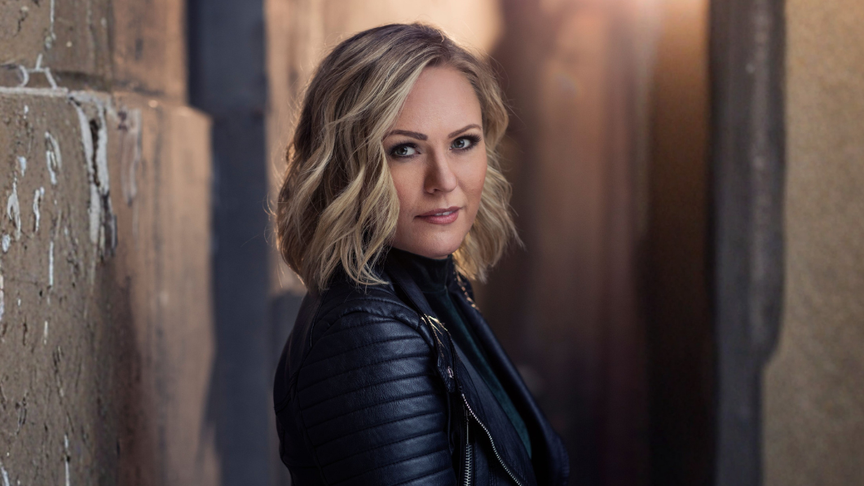 Ulrika Rolfsdotter – författaren med hjärtat i Ådalen firar femårsjubileum