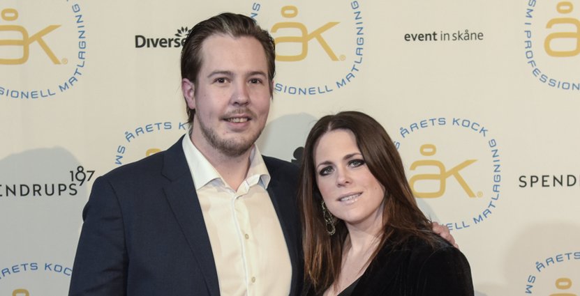 År 2016:s vinnare av Årets Kock, Jimmi Eriksson tillsammans med Lina Wallfäldt. 