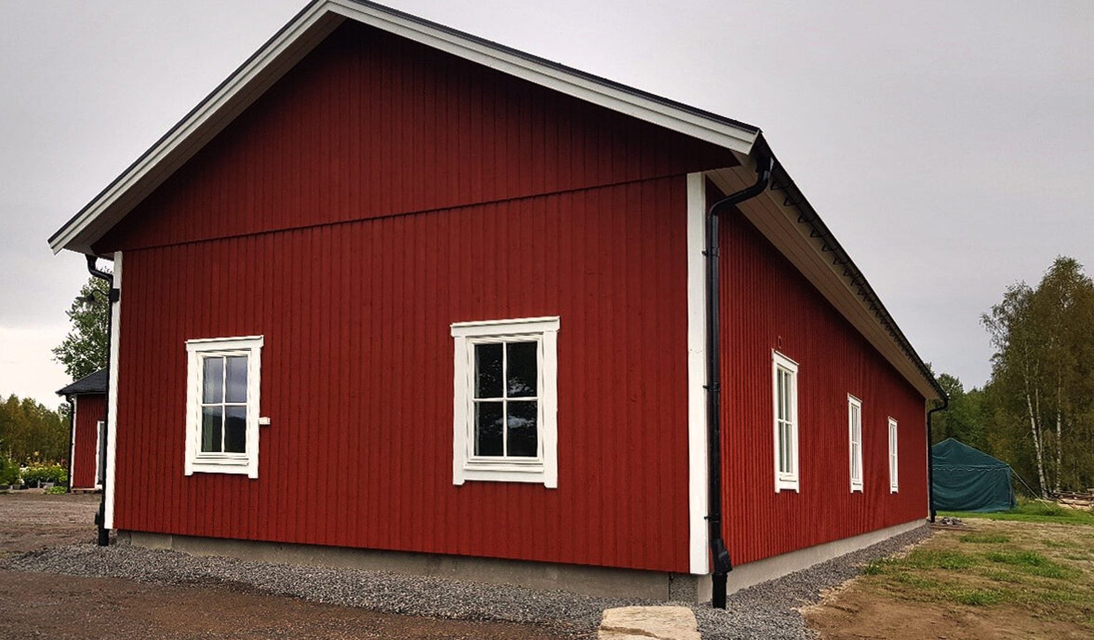 Maskinhall i lantlig stil