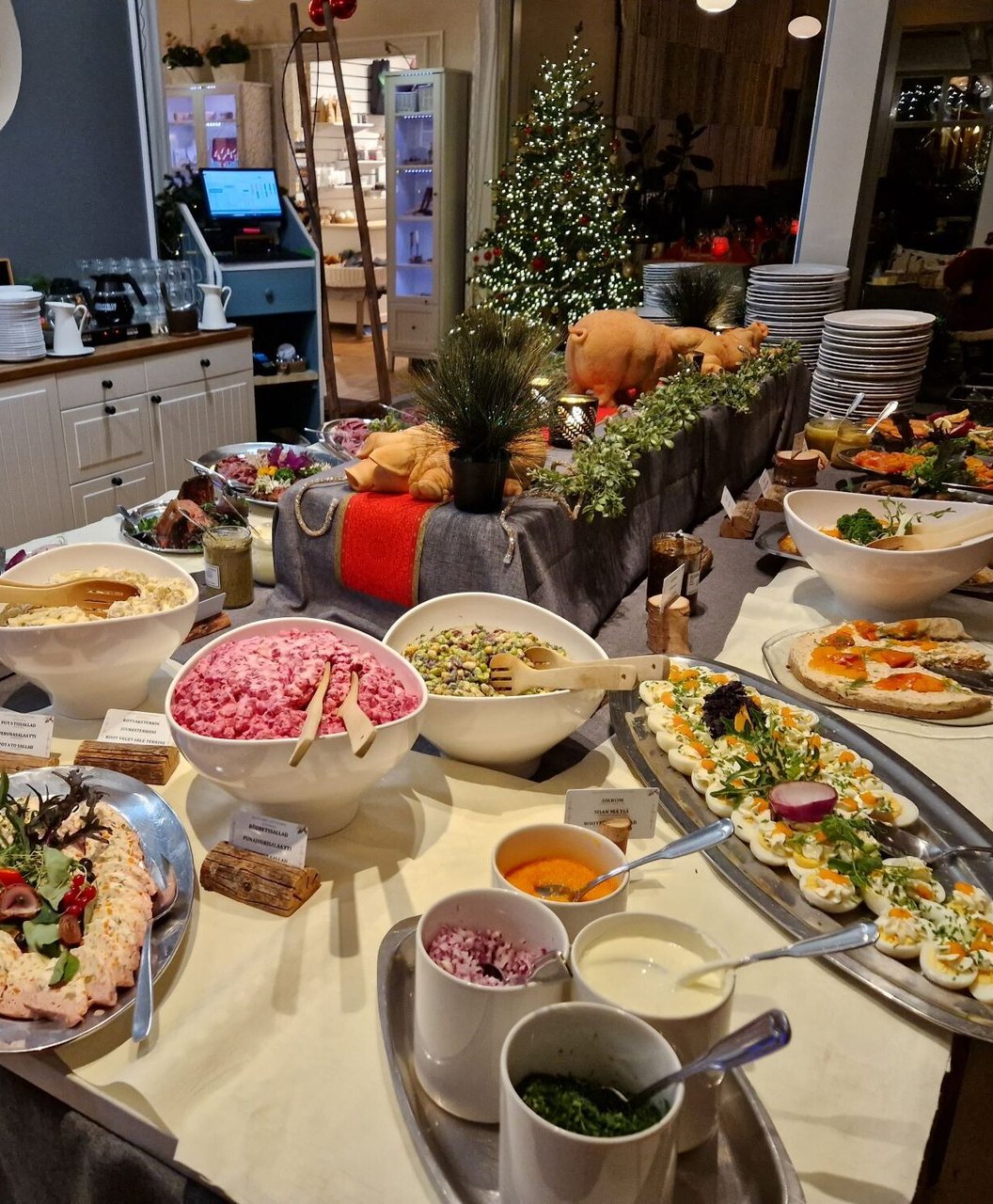Stor julbord i Kukkolaforsen
