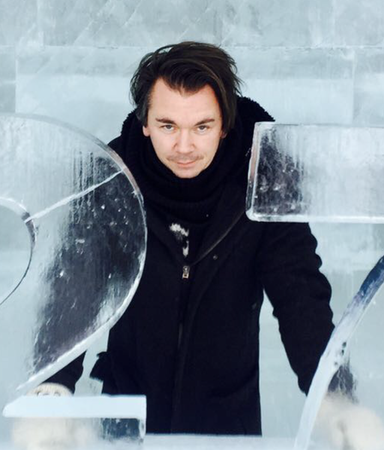 Emil Jensen: ”Det är tabu med självgoda leenden”