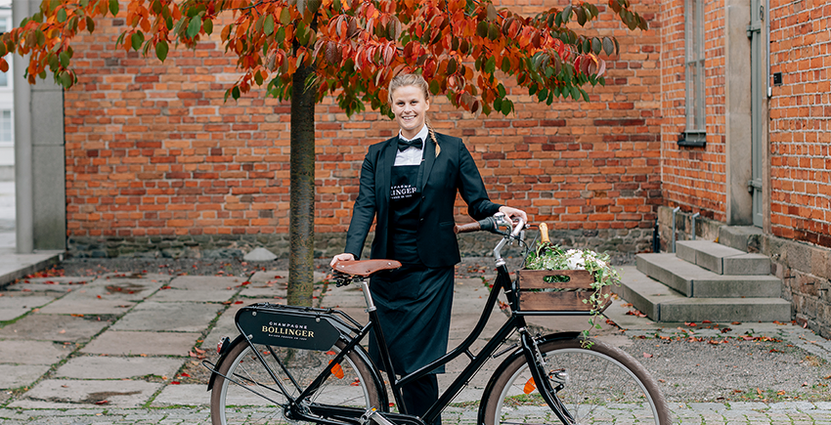 Anette Andersson från Umeå är Sveriges bästa kvinnliga sommelier 2022.  Foto: Emma Tüll/Arvid Nordquist