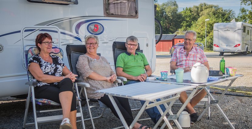 Örebroborna Per-Arne Eklund, Helene Rosander, Eva Eklund och Per-Olof Rosander har ägt husbil i över tolv år: 