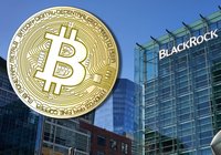 Världens största fondförvaltare kan vara på väg att investera i bitcoin