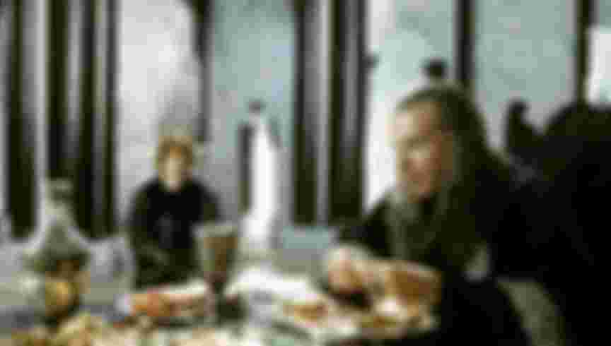 Denethor settles down to eat some delicious cherry tomatoes as his son rides into battle. Credit: AF archive / Alamy Stock Photo