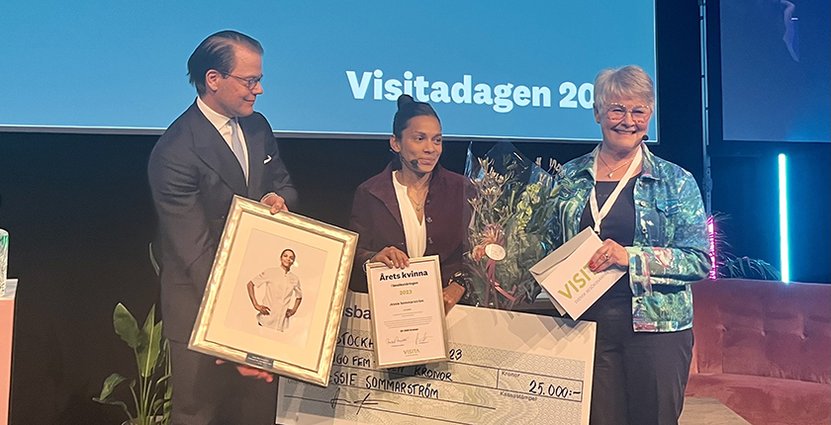 Jessie Sommarström mottog priset av H.K.H Prins Daniel och Maud Olofsson  