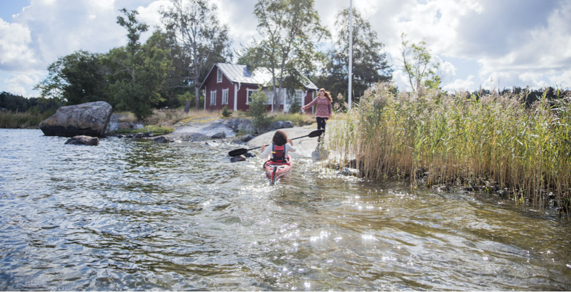 Åtta av tio svenskar kan tänka sig att semestra på hemmaplan. Foto: Tina Axelsson