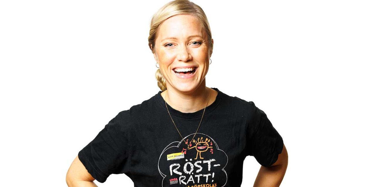 Porträttbild på Emelie Dybäck.