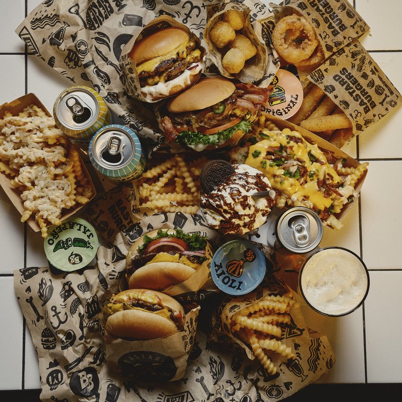 BASTARD BURGERS AVAA UUDEN FLAGSHIP-RAVINTOLAN KAMPPIIN