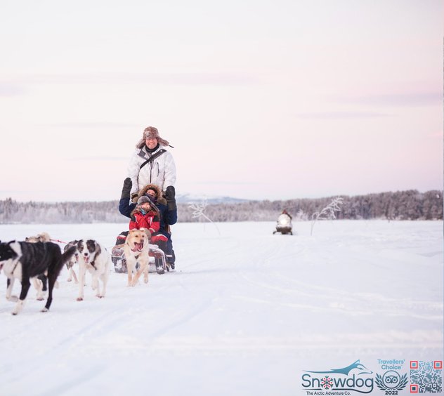 Snowdog polar sunrice eco experience