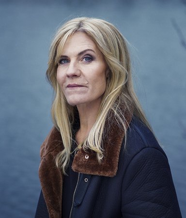 Tina Frennstedt: ”Djupt mänskligt att vilja dyka ner i verkliga händelser”