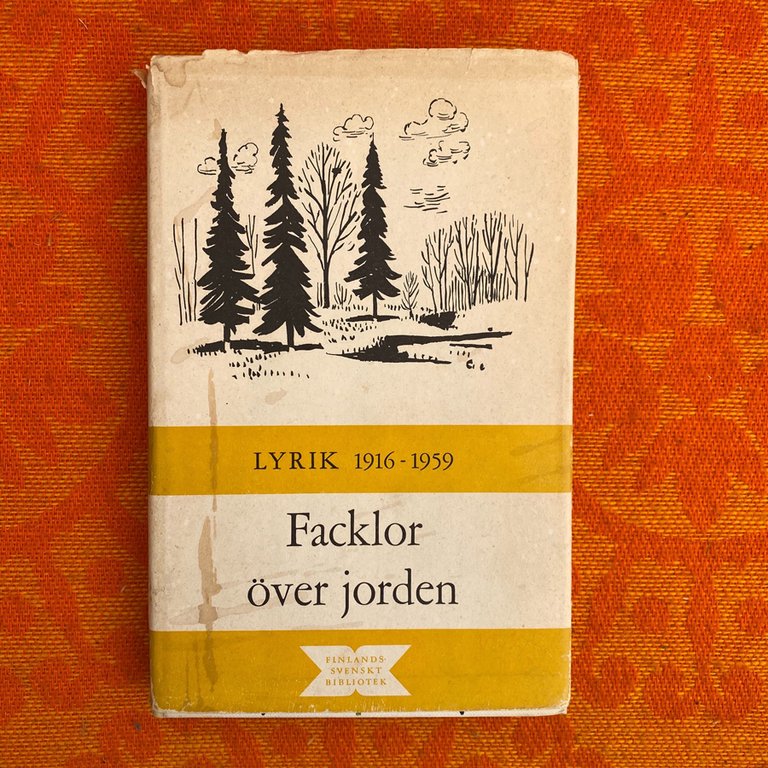 Redaktionens dyrgripar – böcker som betyder extra mycket för oss