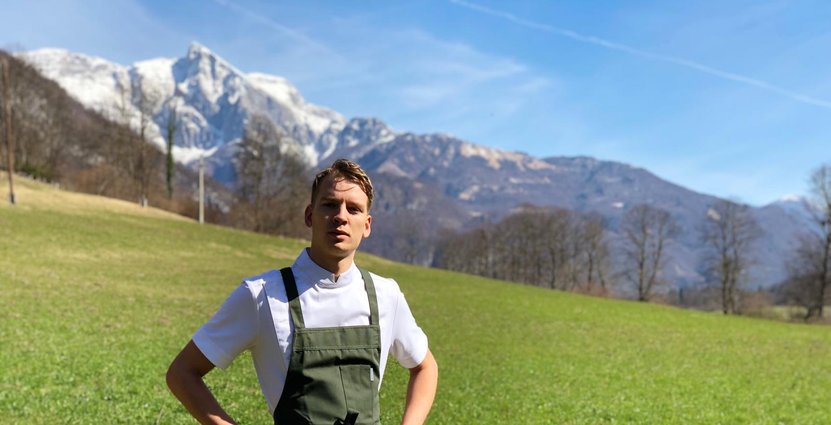 Felix Ahlin, på plats i Slovenien.  