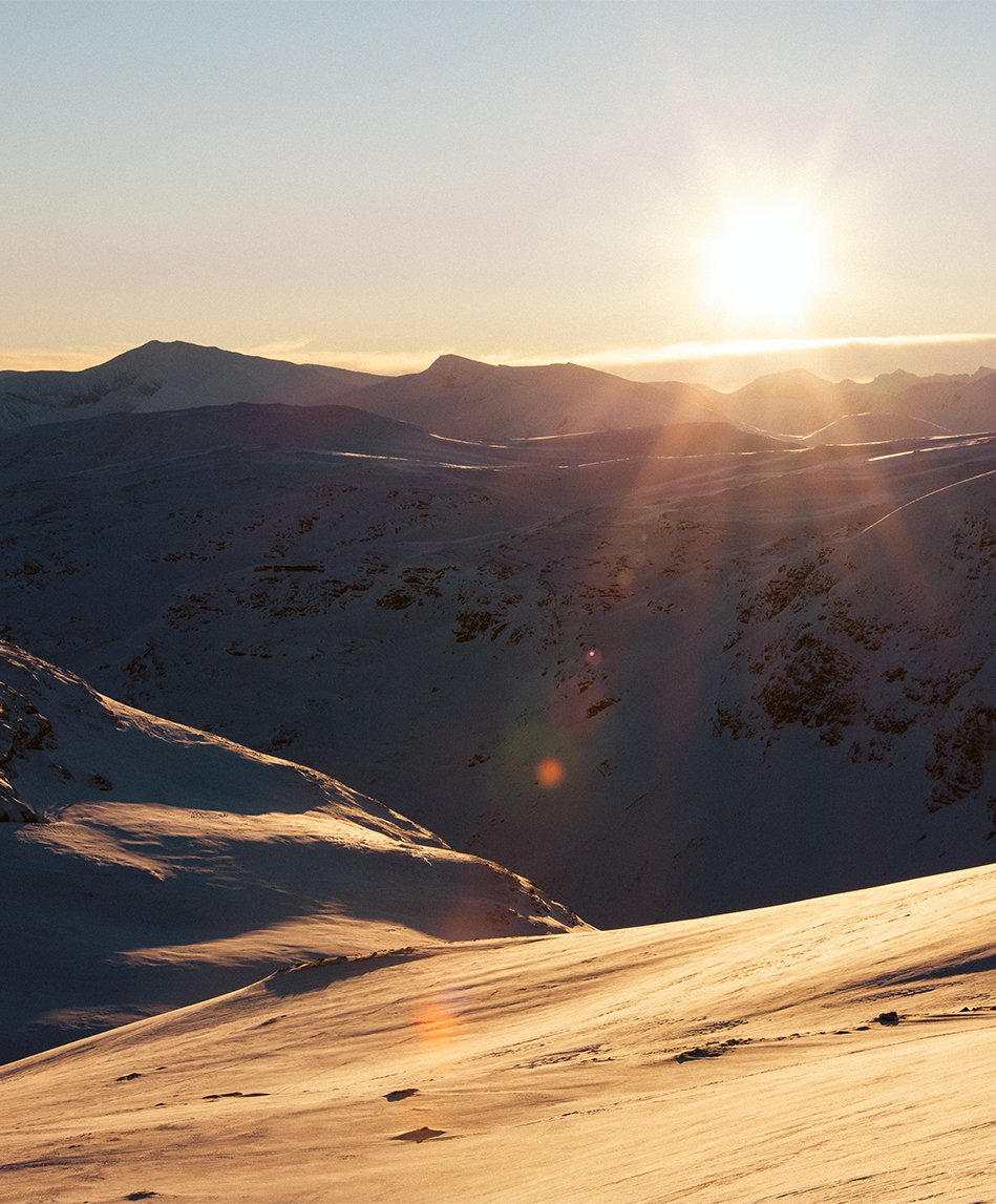 vintriga fj&auml;lltoppar i Bj&ouml;rkliden