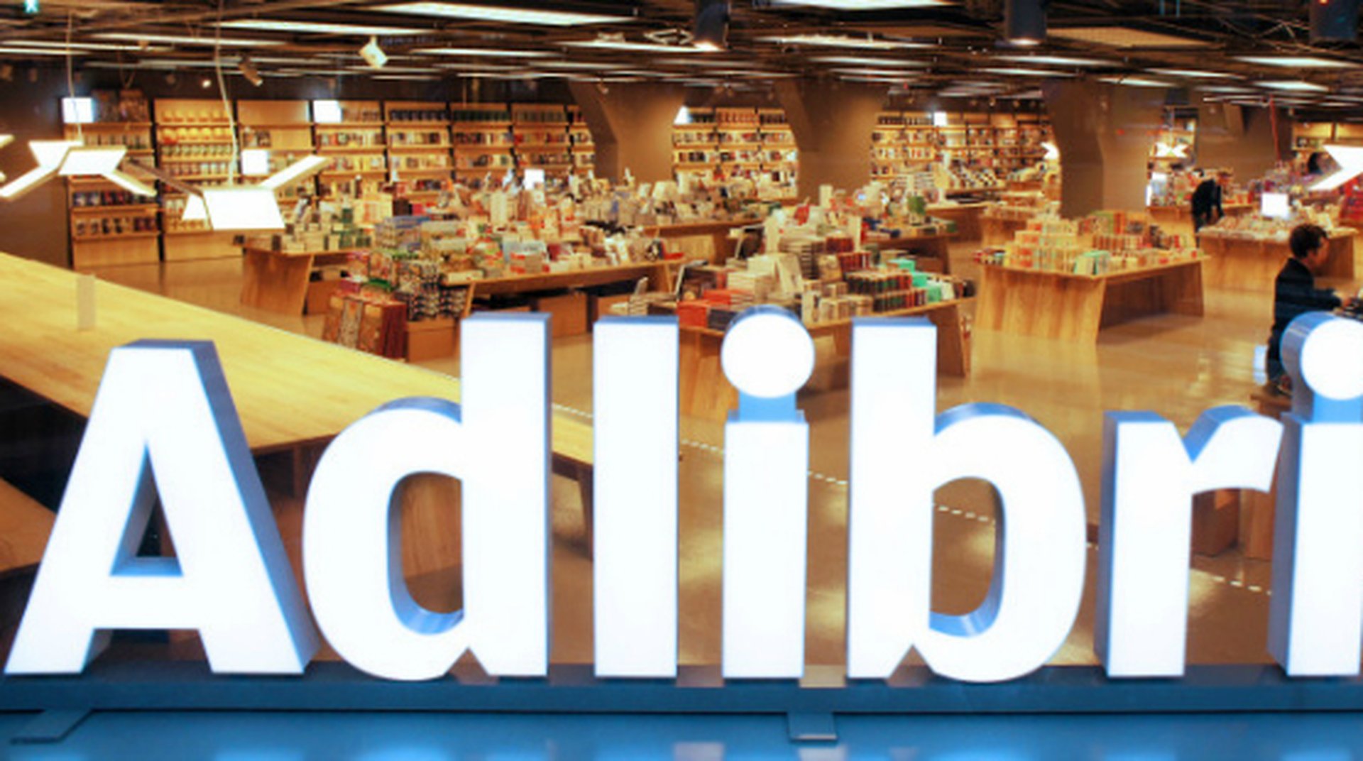Adlibris Opens Brick & Mortar Store