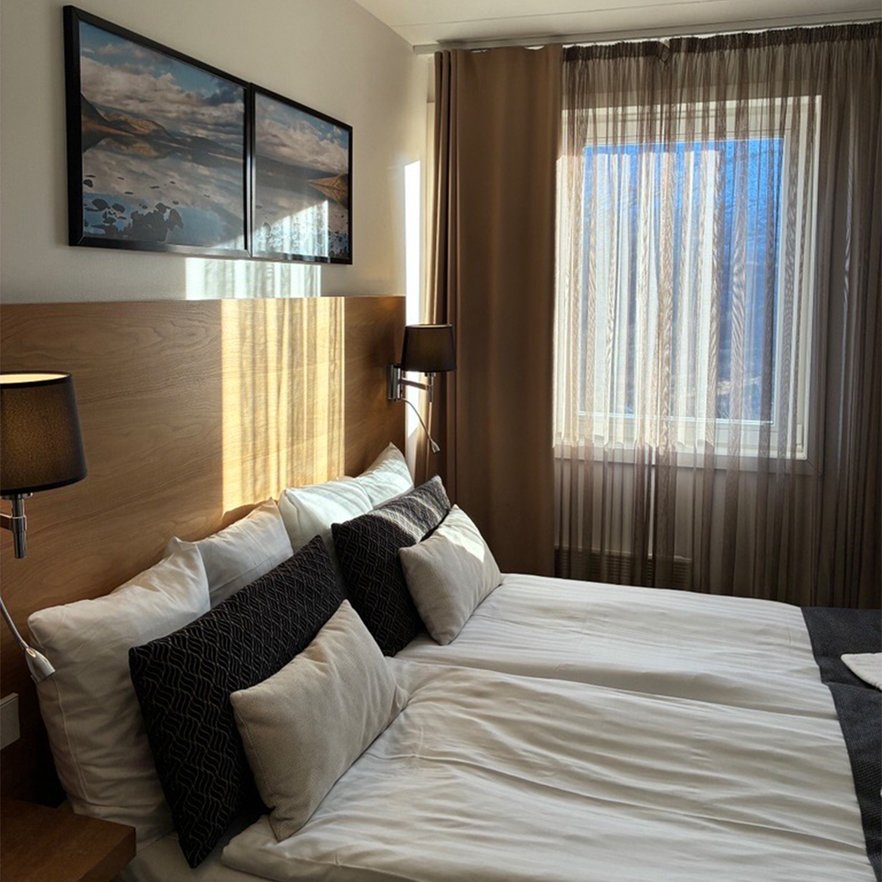 standard dubbelrum p&aring; Hotell Fj&auml;llet