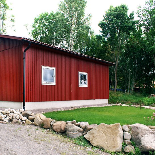 Red custom barn style