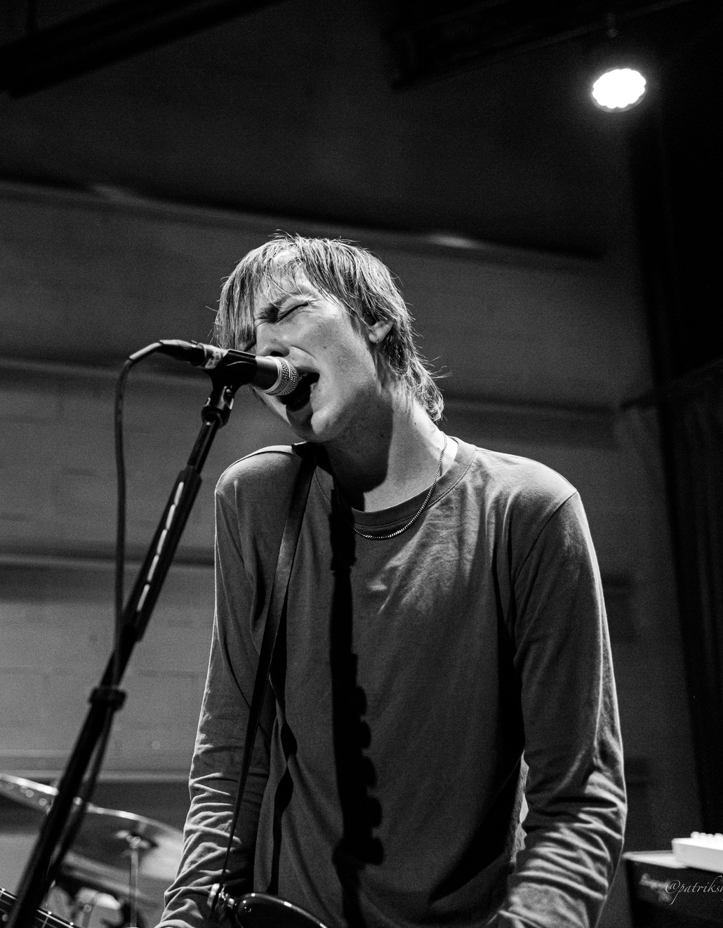 Sångaren i bandet Nektar under spelningen på Teater Halland.