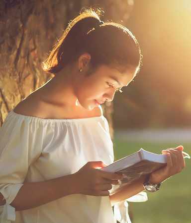 10 riktigt bra debuter att läsa sommaren 2023