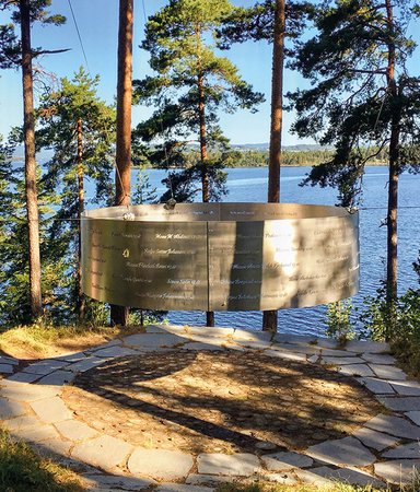 Utøya - fem böcker om dagen vi aldrig får glömma