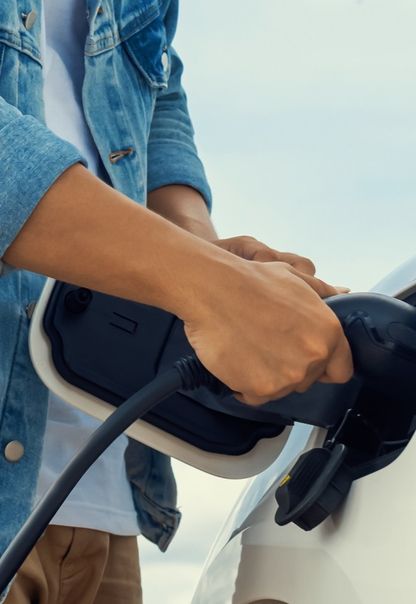 Heba installerar elbilsladdning vid alla parkeringsplatser