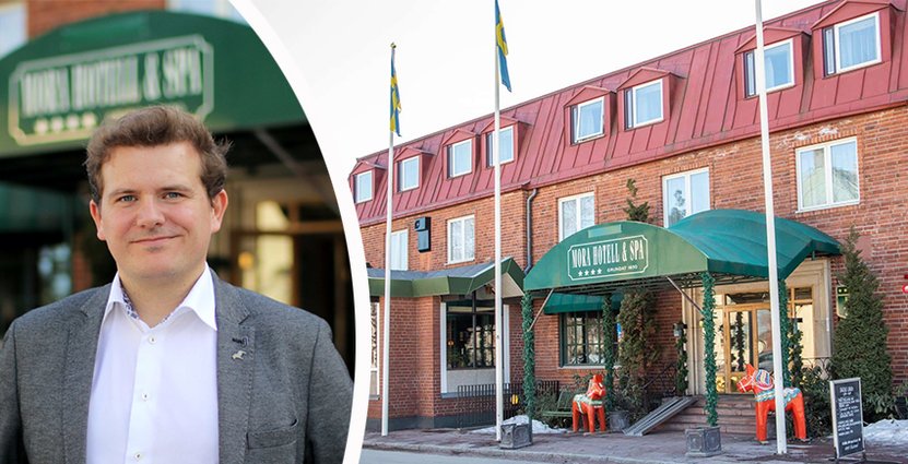 Mora Hotells hotellchef Petter Lund ser ett mervärde i<br />
 att låta gästerna få sitta kvar efter klockan 20.30. Foto: Mora Hotell