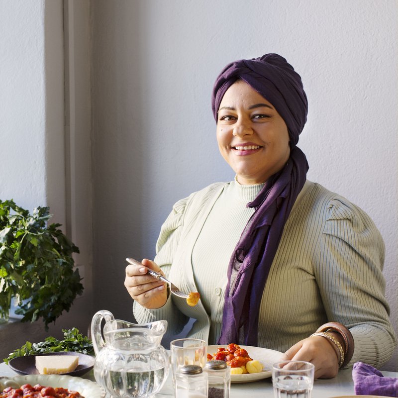 Kokboksaktuella Zeina Mourtada om sitt första svenska matminne: ”Det var såå exotiskt!”