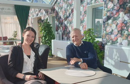 Hon är ny campingchef i sitt rätta element