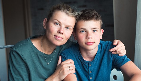 Kodinturva korvasi kotivakuutuksen 150 euron omavastuun, kun Fridan pojan puhelin hukkui järveen