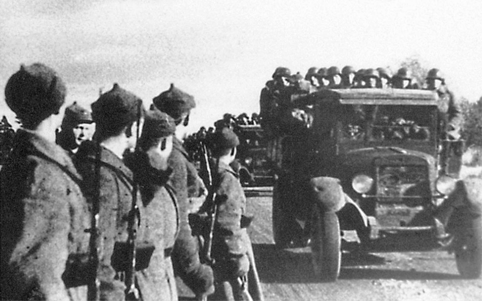The Red Army entering Estonia.