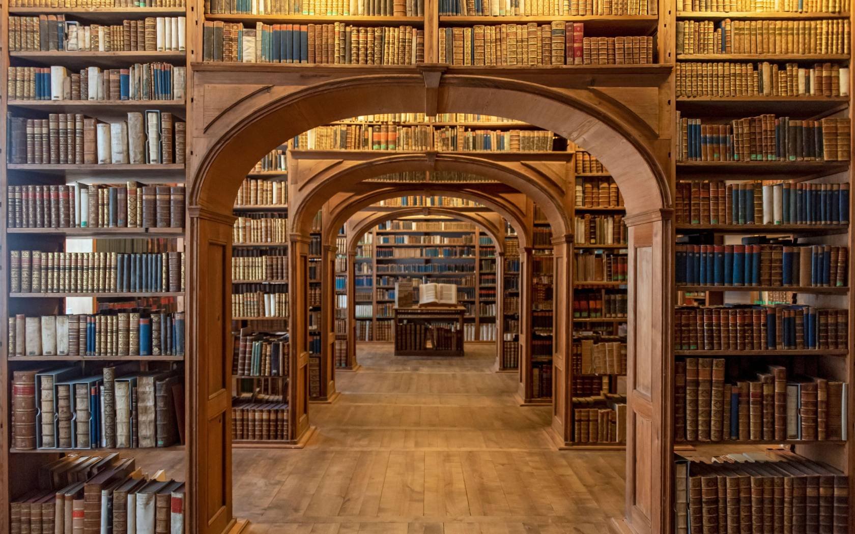 The Library Hall of the Upper Lusatian Library of Sciences.