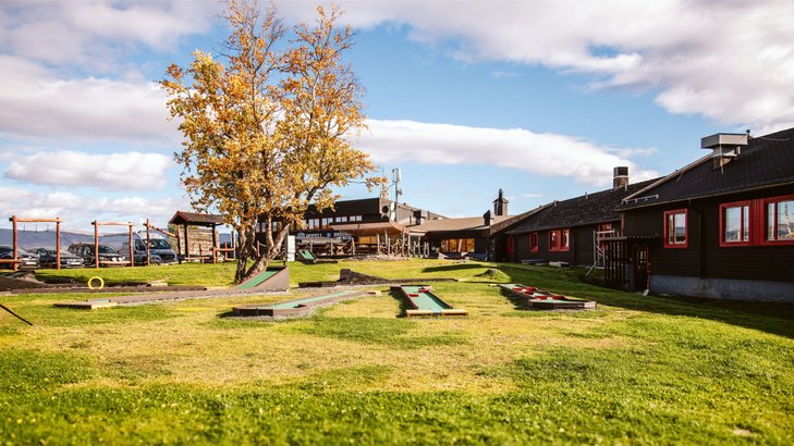 minigolfbanan p&aring; h&ouml;sten i Bj&ouml;rkliden
